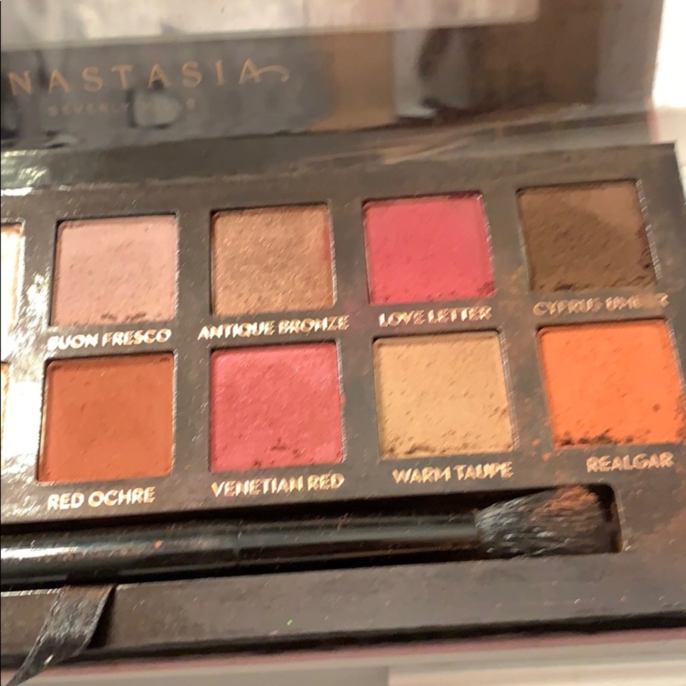 Modern Renaissance Palette - Picture 4 of 4